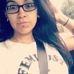 Meet your Posher, Vickirae